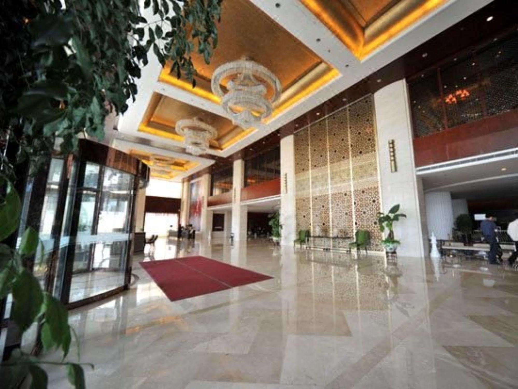 S&N Dalian Hotel المظهر الخارجي الصورة