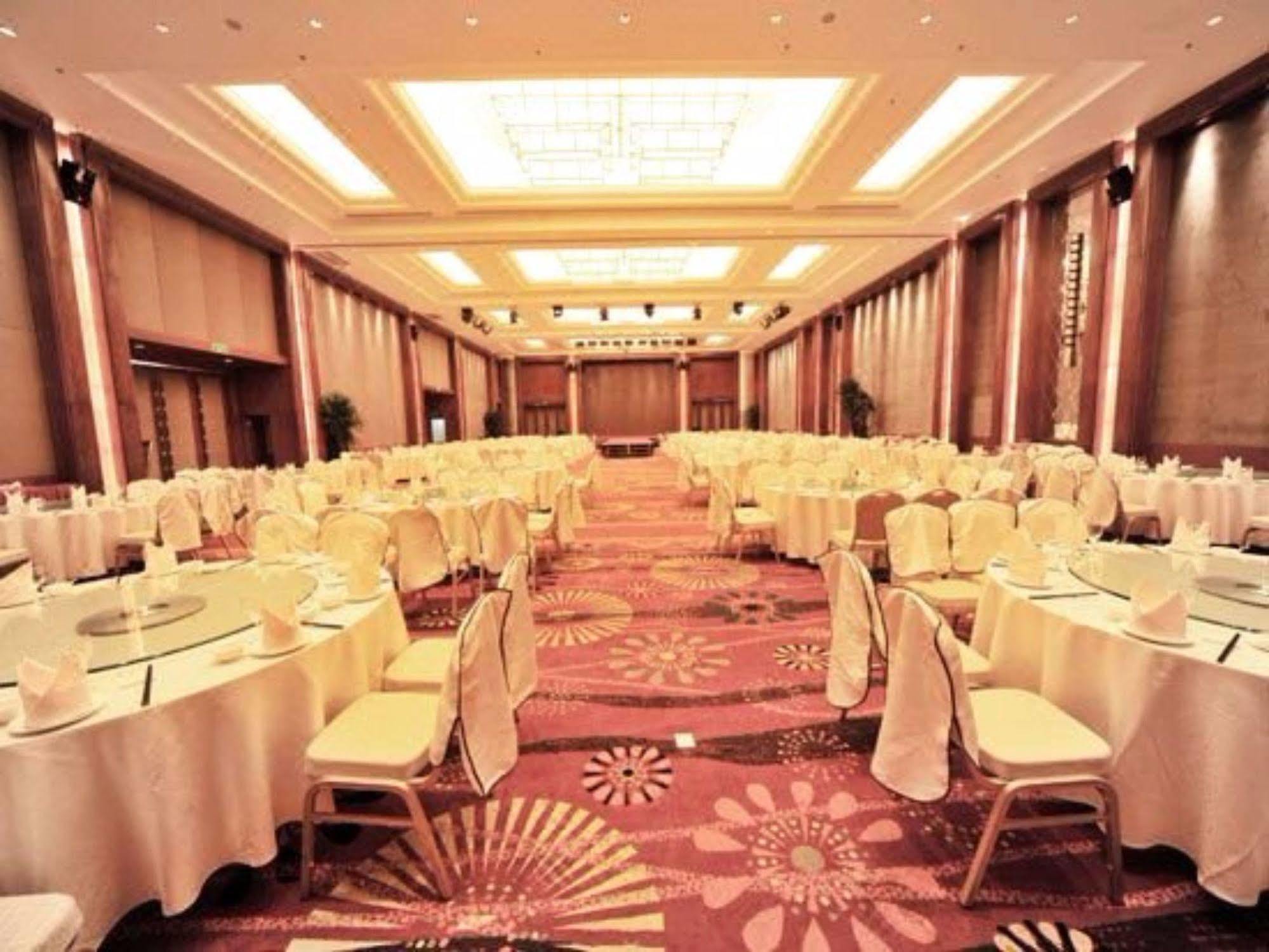 S&N Dalian Hotel المظهر الخارجي الصورة